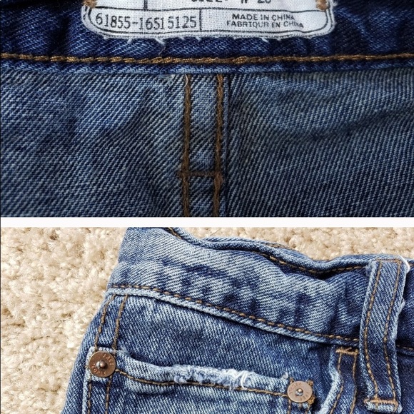 Free people distressed denim shorts. Size 28 - Picture 4 of 5